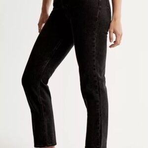 Abercrombie & Fitch Women’s Black 22R Ankle Straight Ultra High Rise Jeans